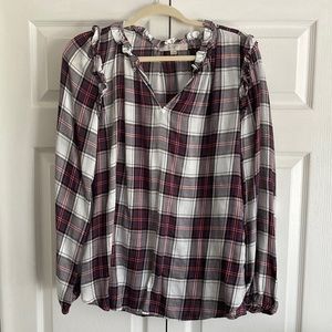 LOFT Plaid, long sleeve shirt with ruffles
